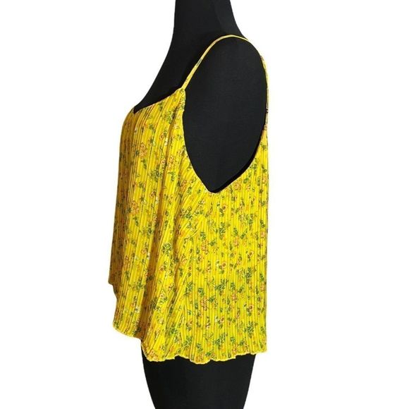 NWT Chelsea & Violet Floral Pleated Cami Top L - Picture 4 of 11